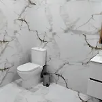 House 3* Авейру