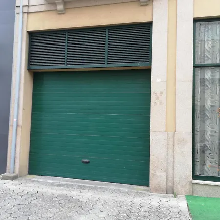 Pensión House *