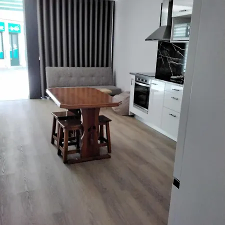 House 3* אבאירו