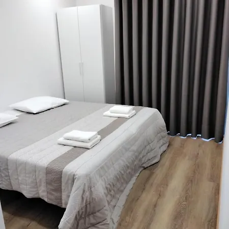 House 3*